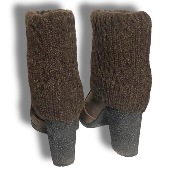 MUK LUKS Women's Chris Sweater Cuff Ankle Brown Booties with Heels Size 10 - Picture 7 of 9